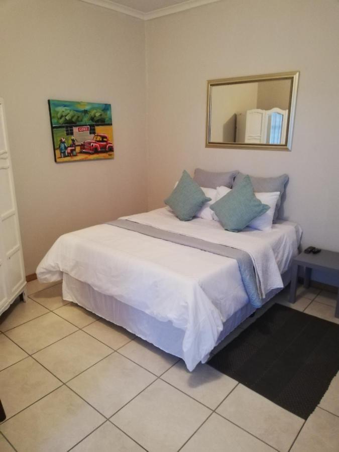 ハリスミス Platberg Self-Catering Bed & Breakfast エクステリア 写真