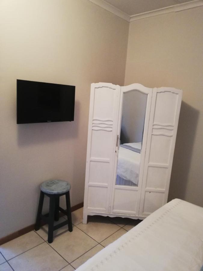 ハリスミス Platberg Self-Catering Bed & Breakfast エクステリア 写真