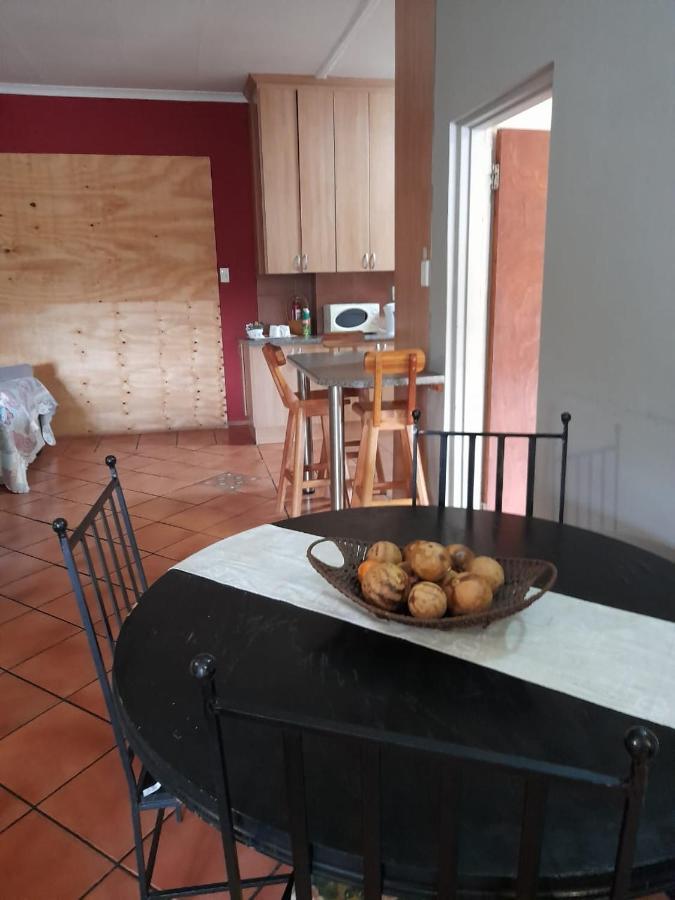 ハリスミス Platberg Self-Catering Bed & Breakfast エクステリア 写真
