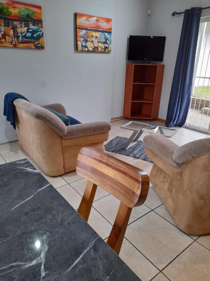 ハリスミス Platberg Self-Catering Bed & Breakfast エクステリア 写真