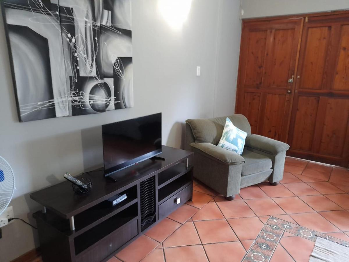 ハリスミス Platberg Self-Catering Bed & Breakfast エクステリア 写真