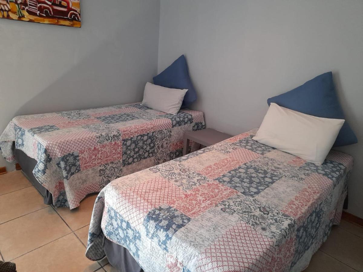 ハリスミス Platberg Self-Catering Bed & Breakfast エクステリア 写真