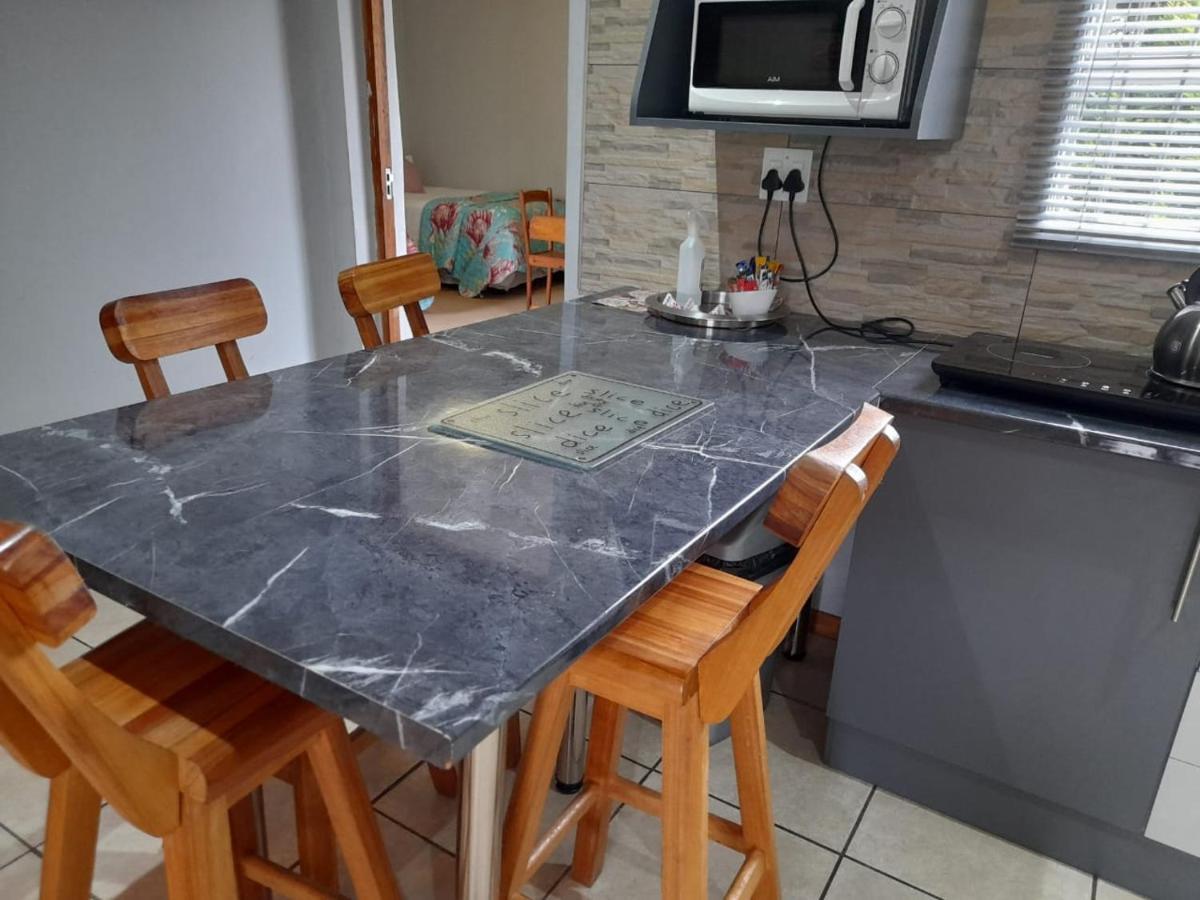 ハリスミス Platberg Self-Catering Bed & Breakfast エクステリア 写真