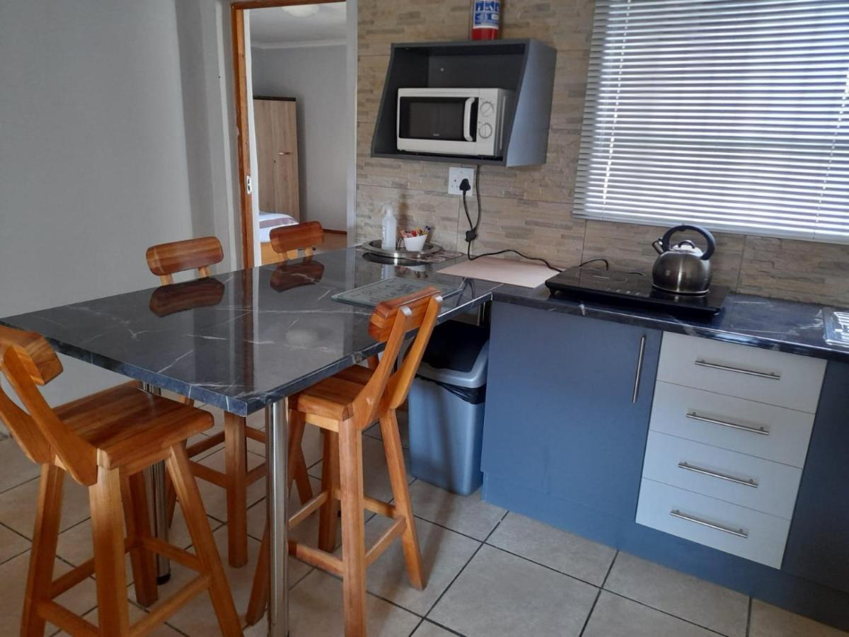 ハリスミス Platberg Self-Catering Bed & Breakfast エクステリア 写真