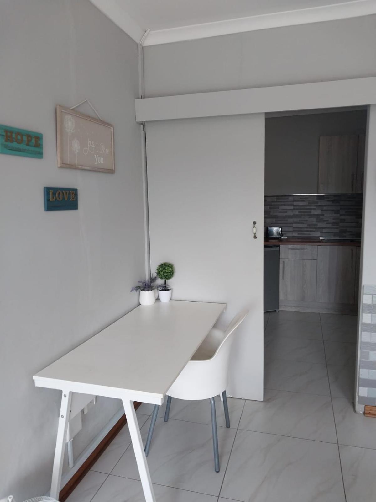 ハリスミス Platberg Self-Catering Bed & Breakfast エクステリア 写真